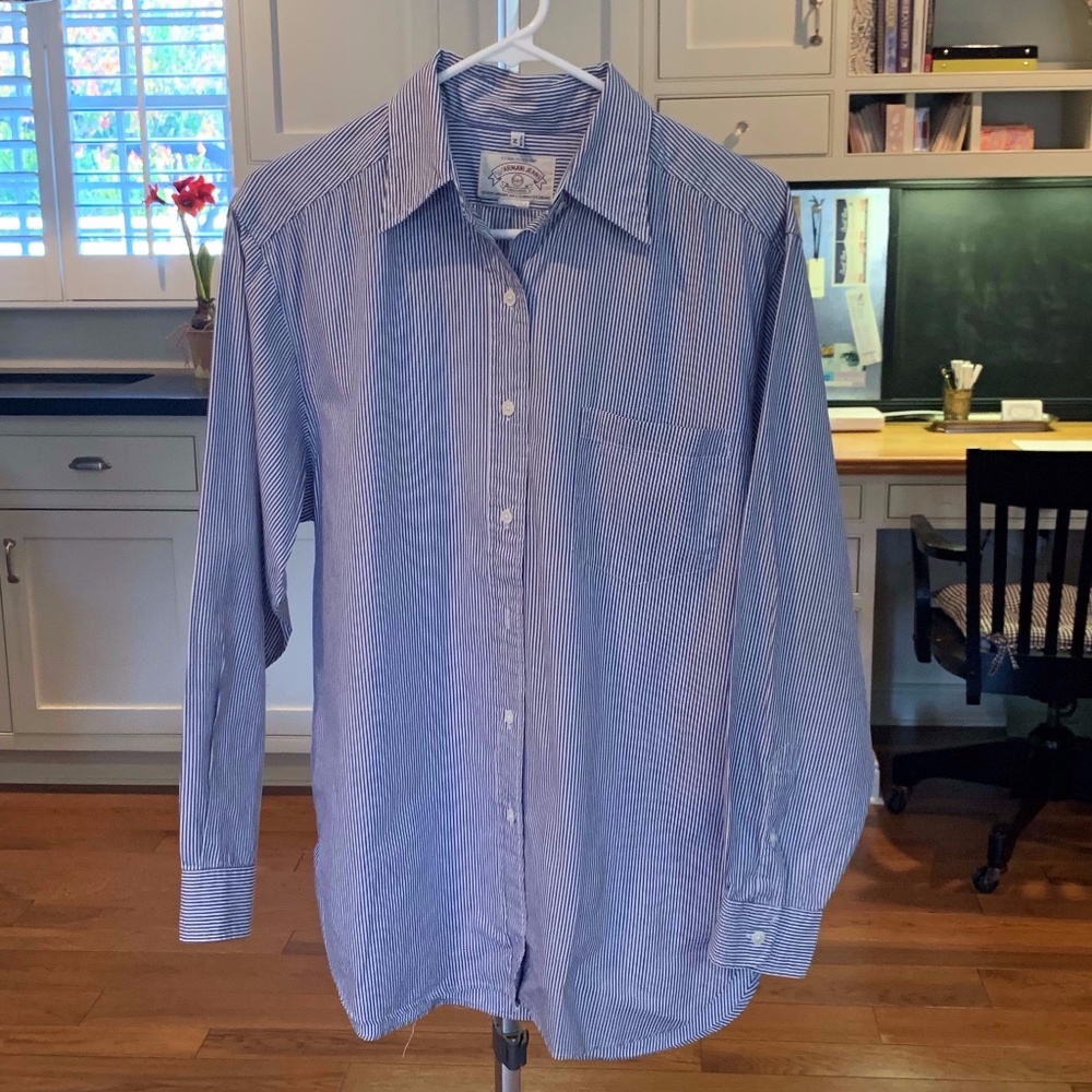 Armani Jeans Navy and White long sleeve button down shirt. Size M.